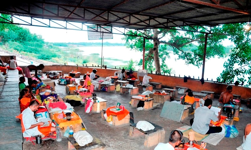 Guru Charitra Parayan